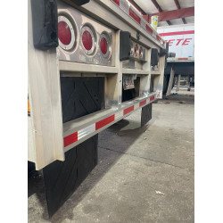 Universal DOT Aluminum Trailer Bumper